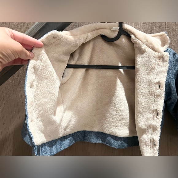 SHEIN Blue Denim Jacket with Cream Fleece Lining - Picture 4 of 5